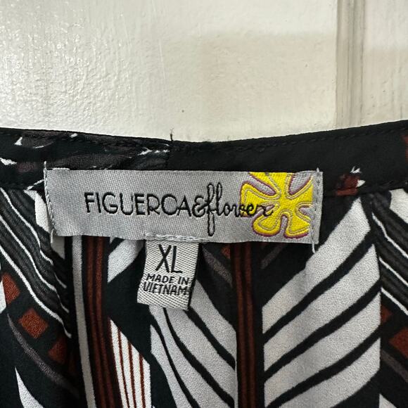 Figueroa & Flower Top Womens XL Black Geo Floral Print Boho Peasant Flowy Blouse - Picture 2 of 8